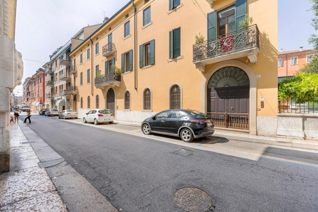 Manin Grand House Apartment Verona Luaran gambar